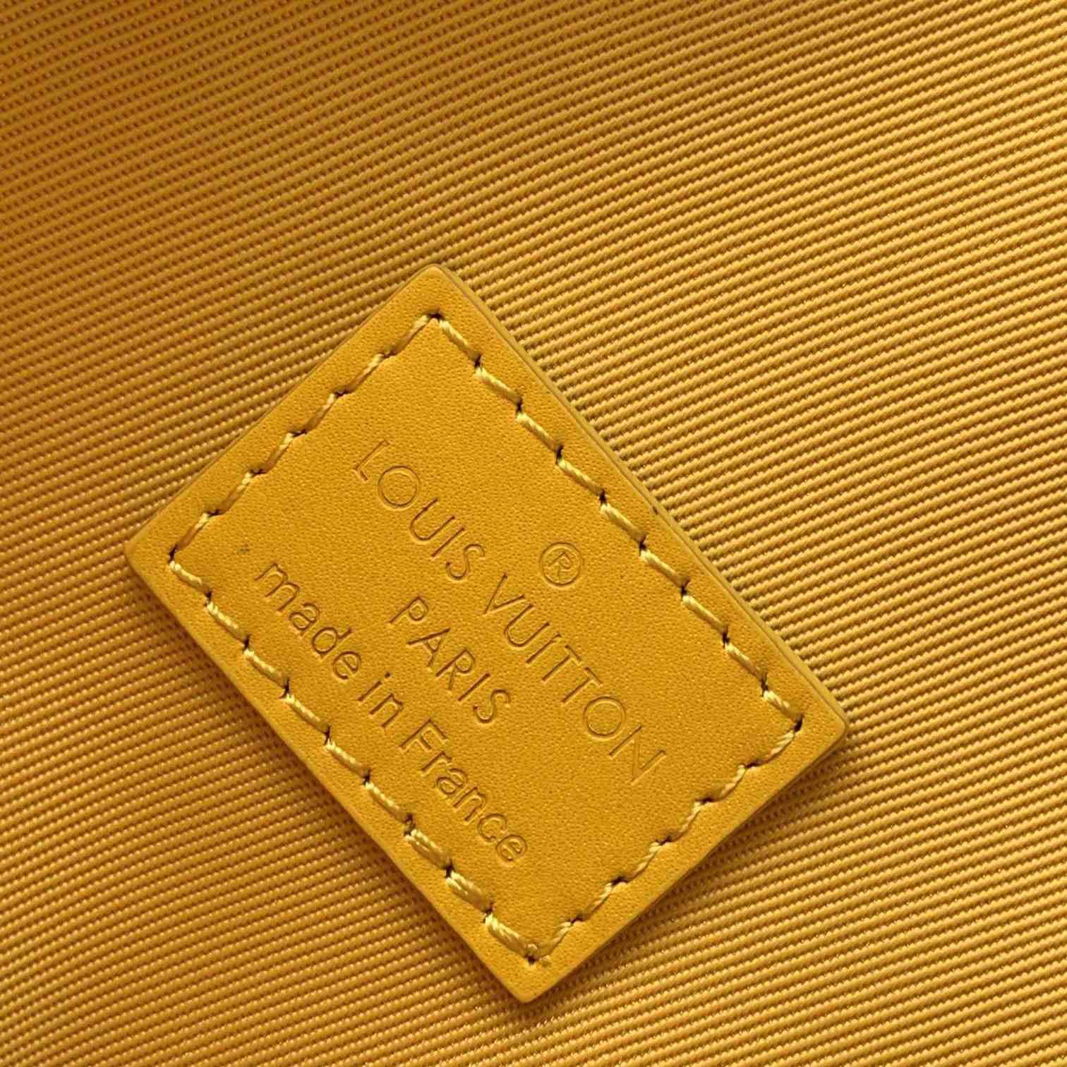 Louis Vuitton Steamer Wearable Wallet     M82917 - PerfectKickZ