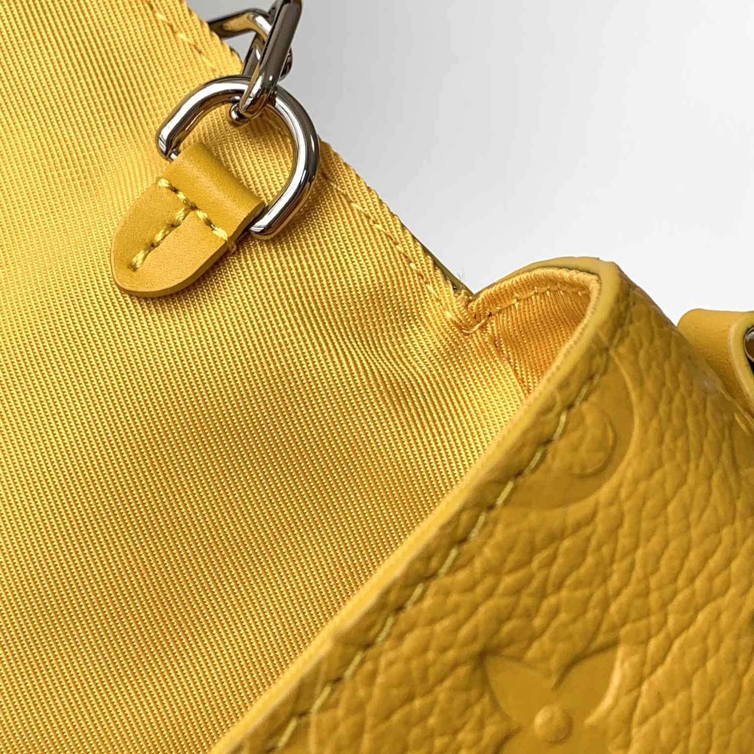 Louis Vuitton Steamer Wearable Wallet     M82917 - PerfectKickZ