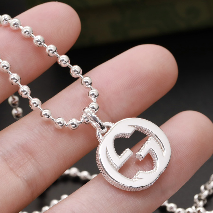 Gucci Interlocking G Necklace In Silver - PerfectKickZ
