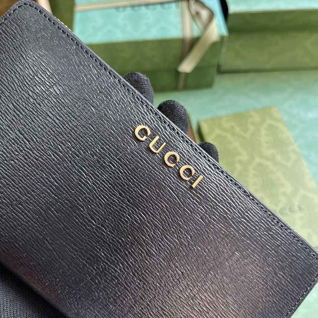 Gucci Zip Around Wallet With Gucci Script (20x 12.5 x4cm) - PerfectKickZ