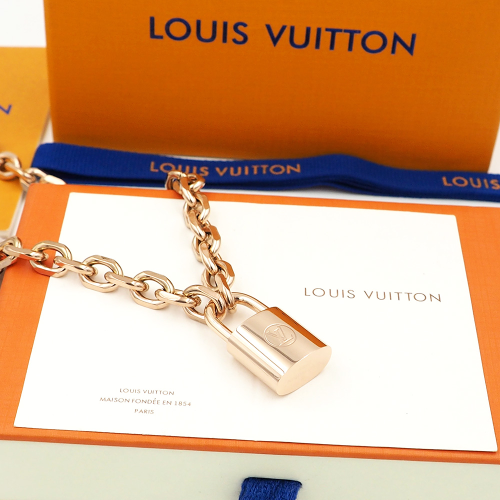 Louis Vuitto LV Edge Cadenas Necklace   - PerfectKickZ