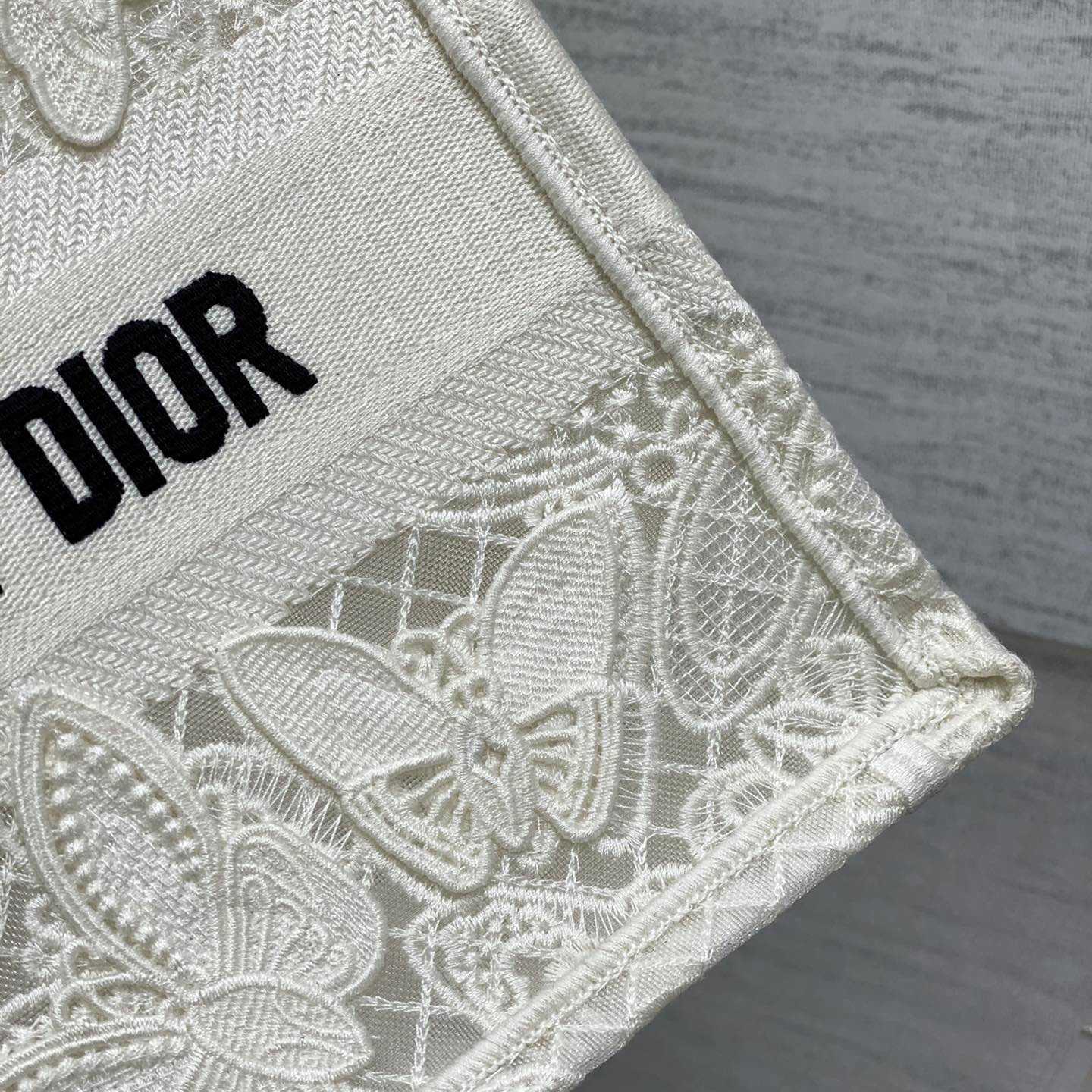 Dior Small Dior Book Tote - PerfectKickZ
