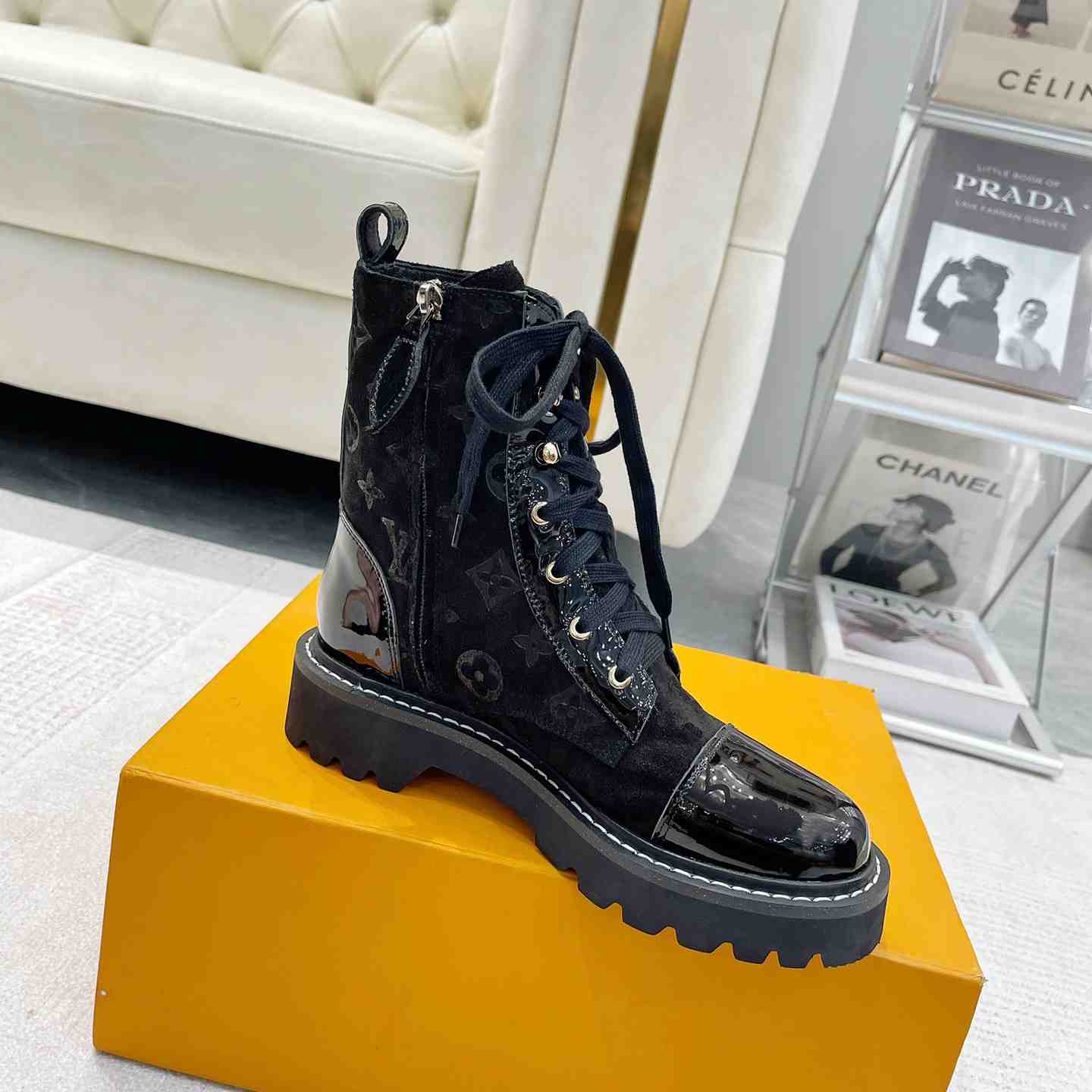Louis Vuitton Territory Flat Ranger - PerfectKickZ