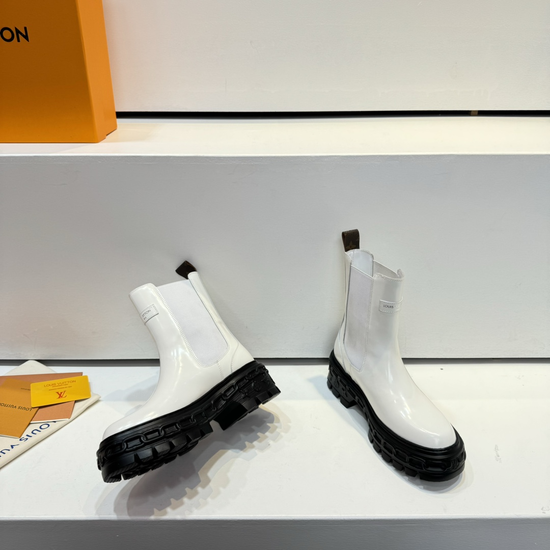 Louis Vuitton LV Record Chelsea Boot - PerfectKickZ