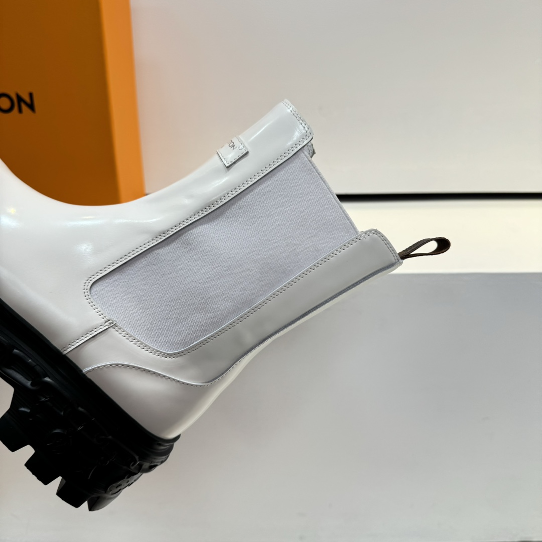 Louis Vuitton LV Record Chelsea Boot - PerfectKickZ