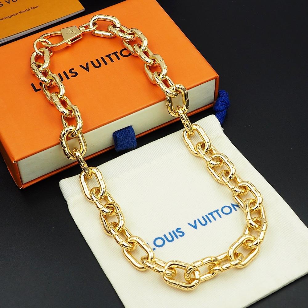 Louis Vuitto LV Crown Necklace   M01280 - PerfectKickZ