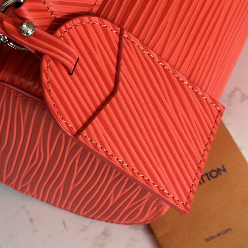 Louis Vuitton Soft Polochon MM   M23719 - PerfectKickZ