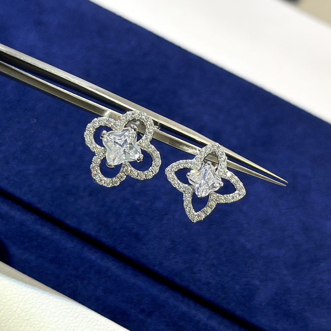 Louis Vuitton Monogram Earrings - PerfectKickZ