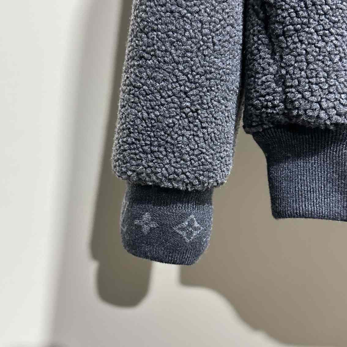 Louis Vuitton Fleece Blouson - PerfectKickZ