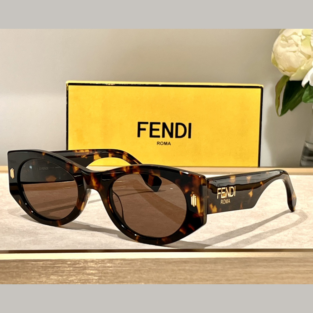 Fendi Roma Havana Acetate Sunglasses   FE40125F  - PerfectKickZ