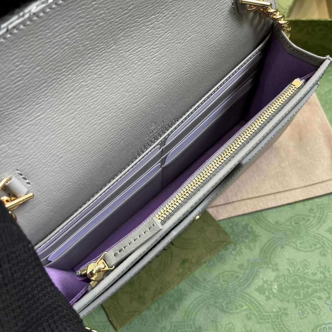 Gucci Chain Wallet With Gucci Script (12.5x 20x 4cm) - PerfectKickZ
