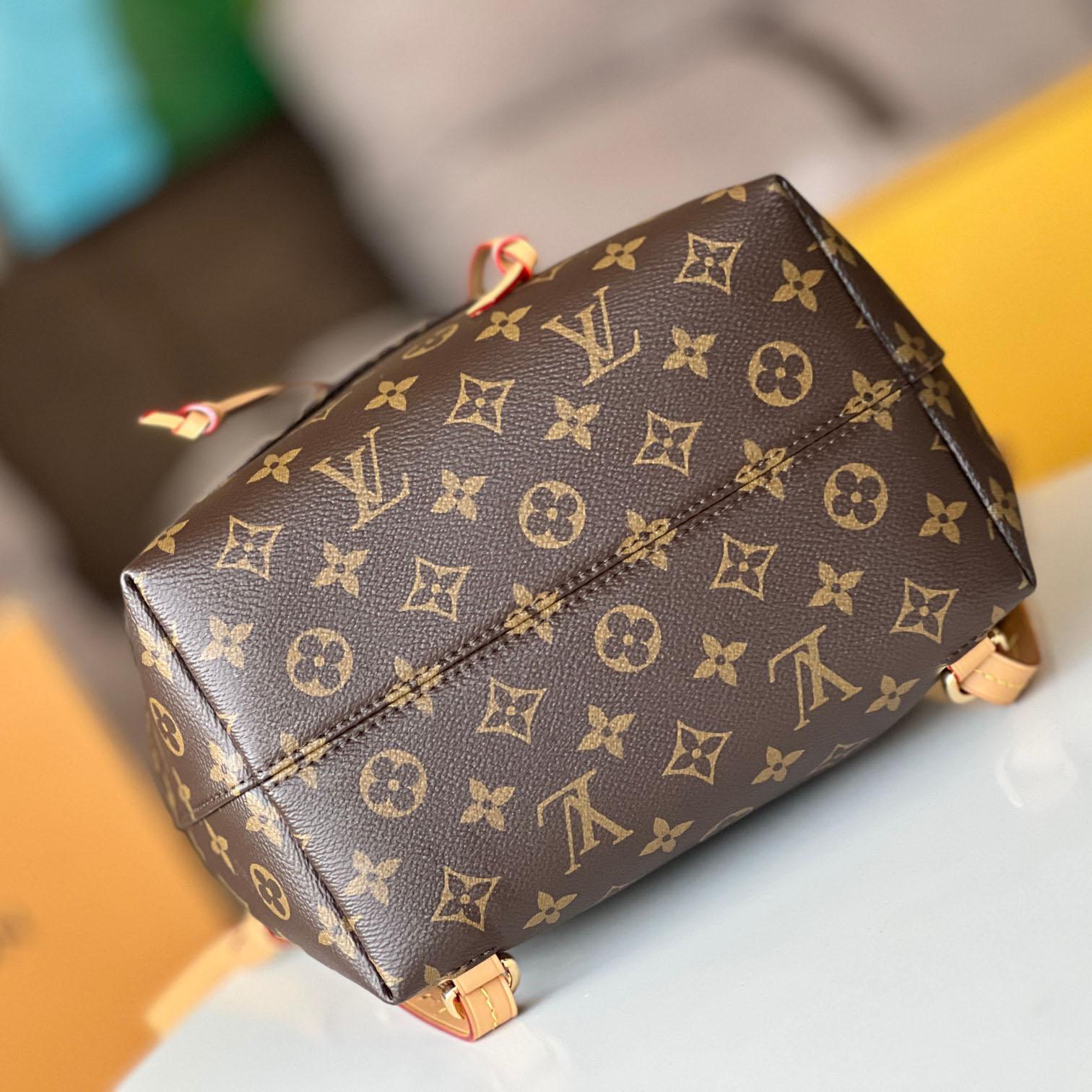 Louis Vuitton Backpacks  (27.5 x 33 x 14cm) m45515 - PerfectKickZ