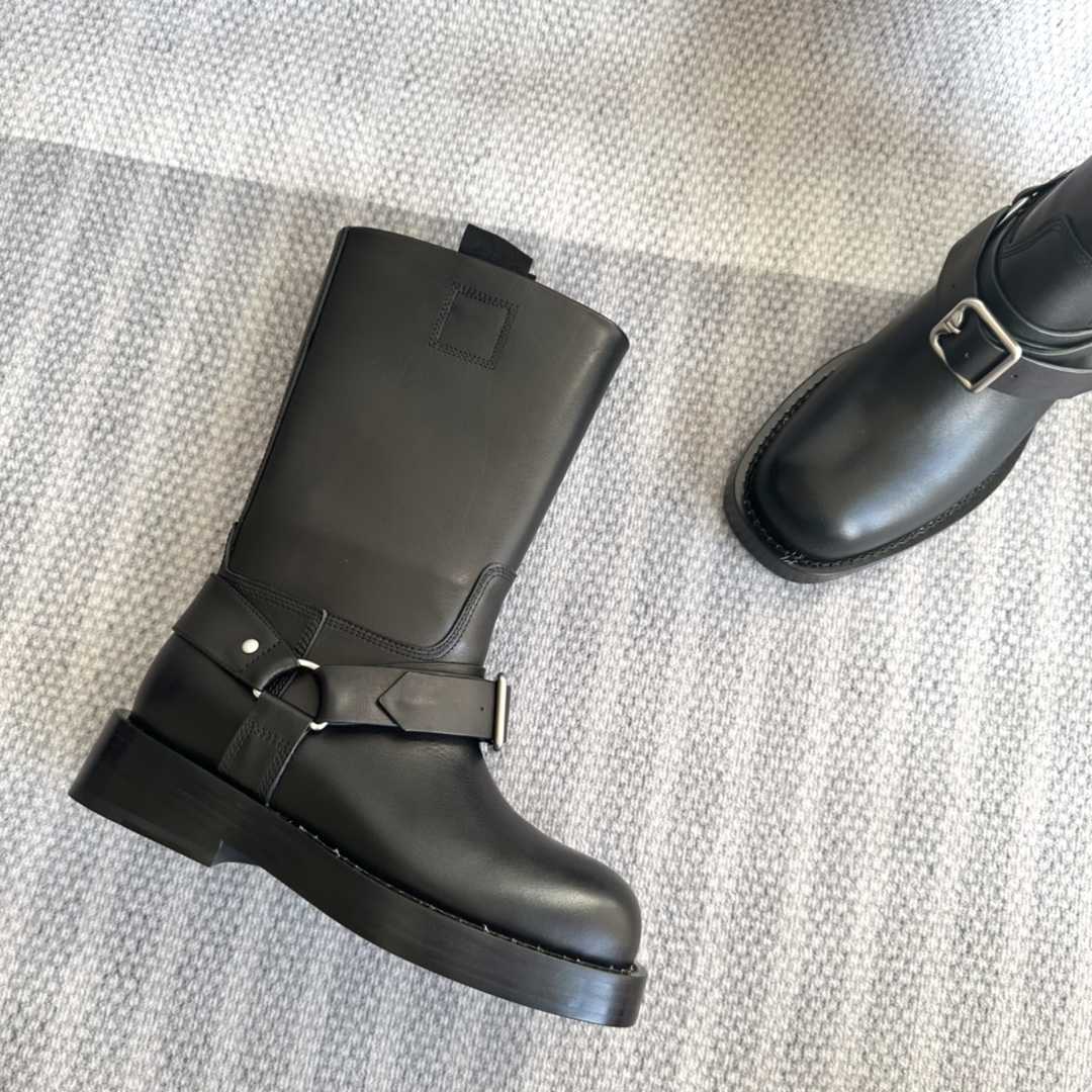 Burberry Leather Saddle Low Boots - PerfectKickZ