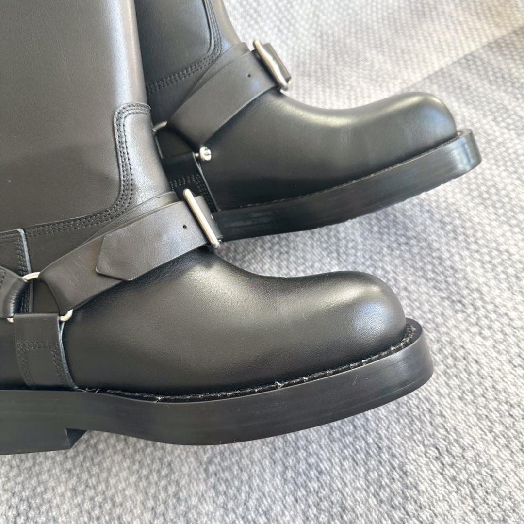 Burberry Leather Saddle Low Boots - PerfectKickZ