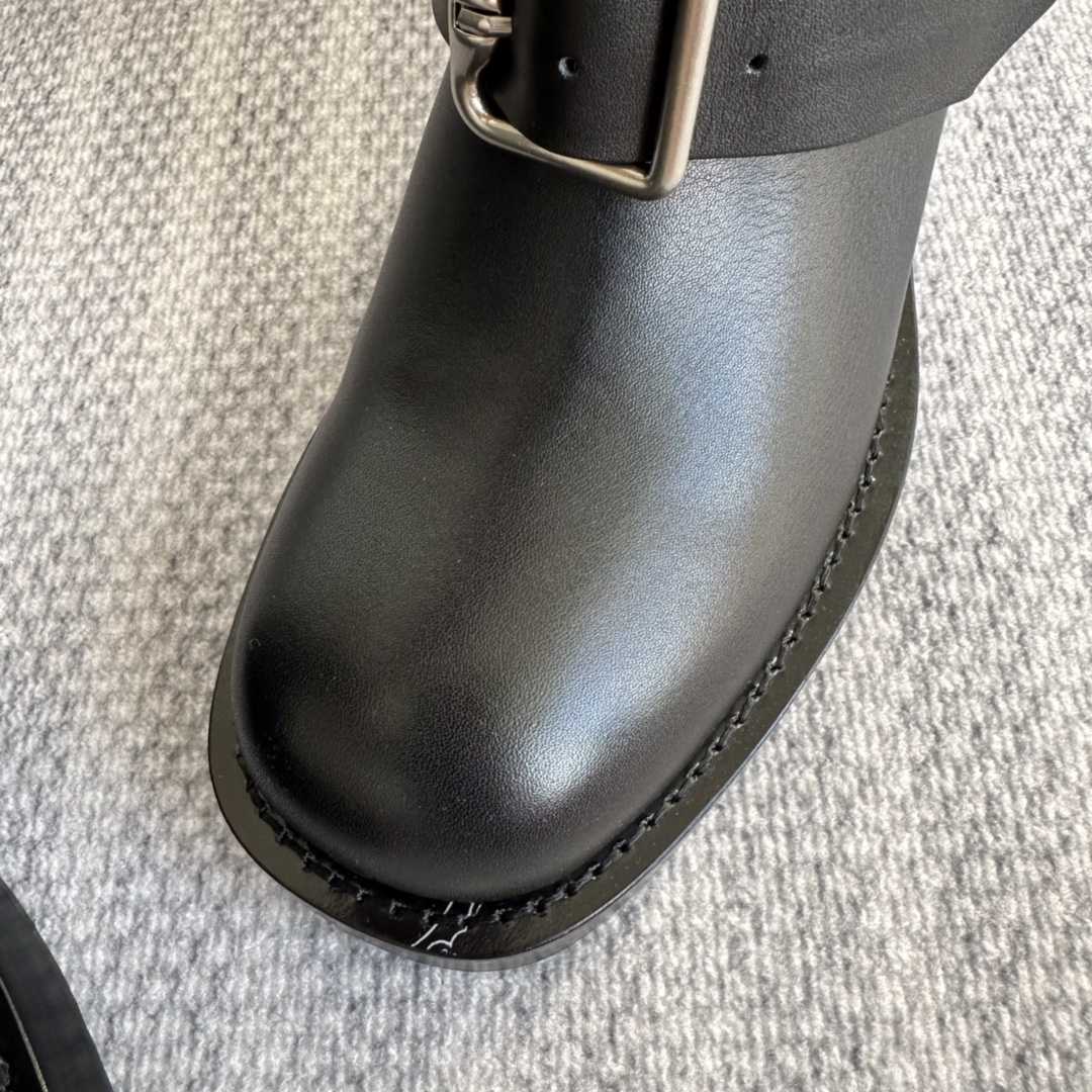 Burberry Leather Saddle Low Boots - PerfectKickZ