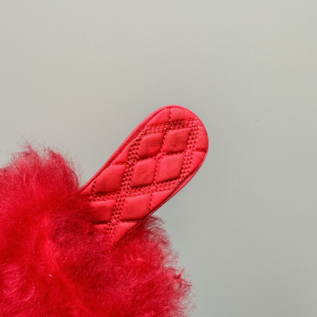 Burberry Shearling Minnie Mules - PerfectKickZ