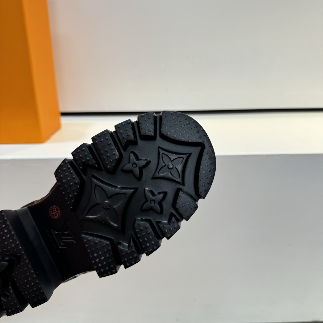 Louis Vuitton LV Record Loafer - PerfectKickZ