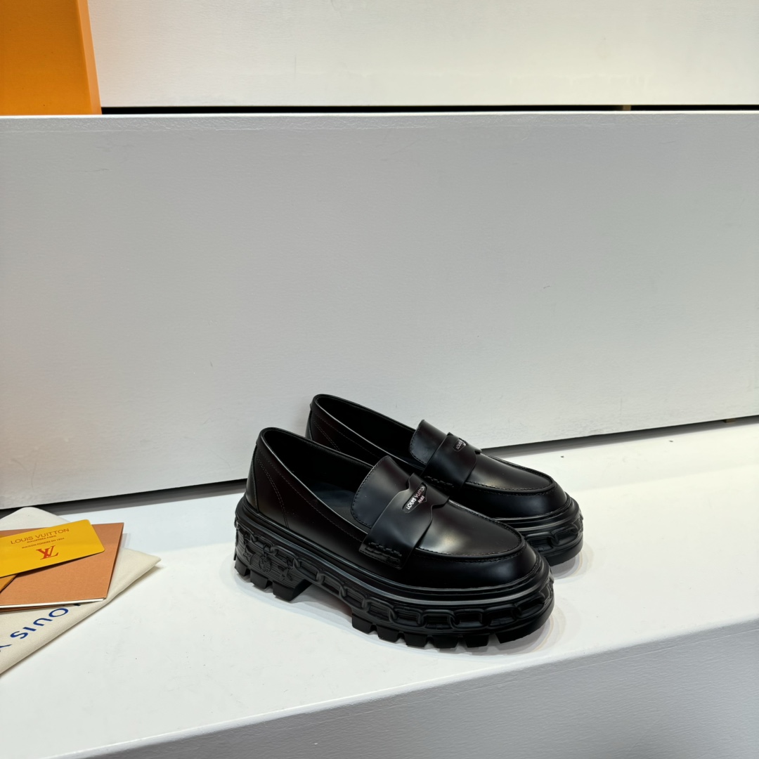 Louis Vuitton LV Record Loafer - PerfectKickZ