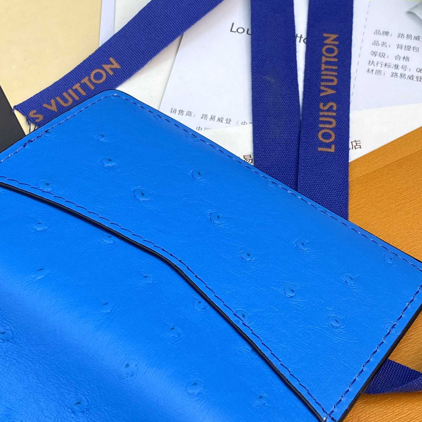 Louis Vuitton Wallet    8 x 11 x 1cm - PerfectKickZ