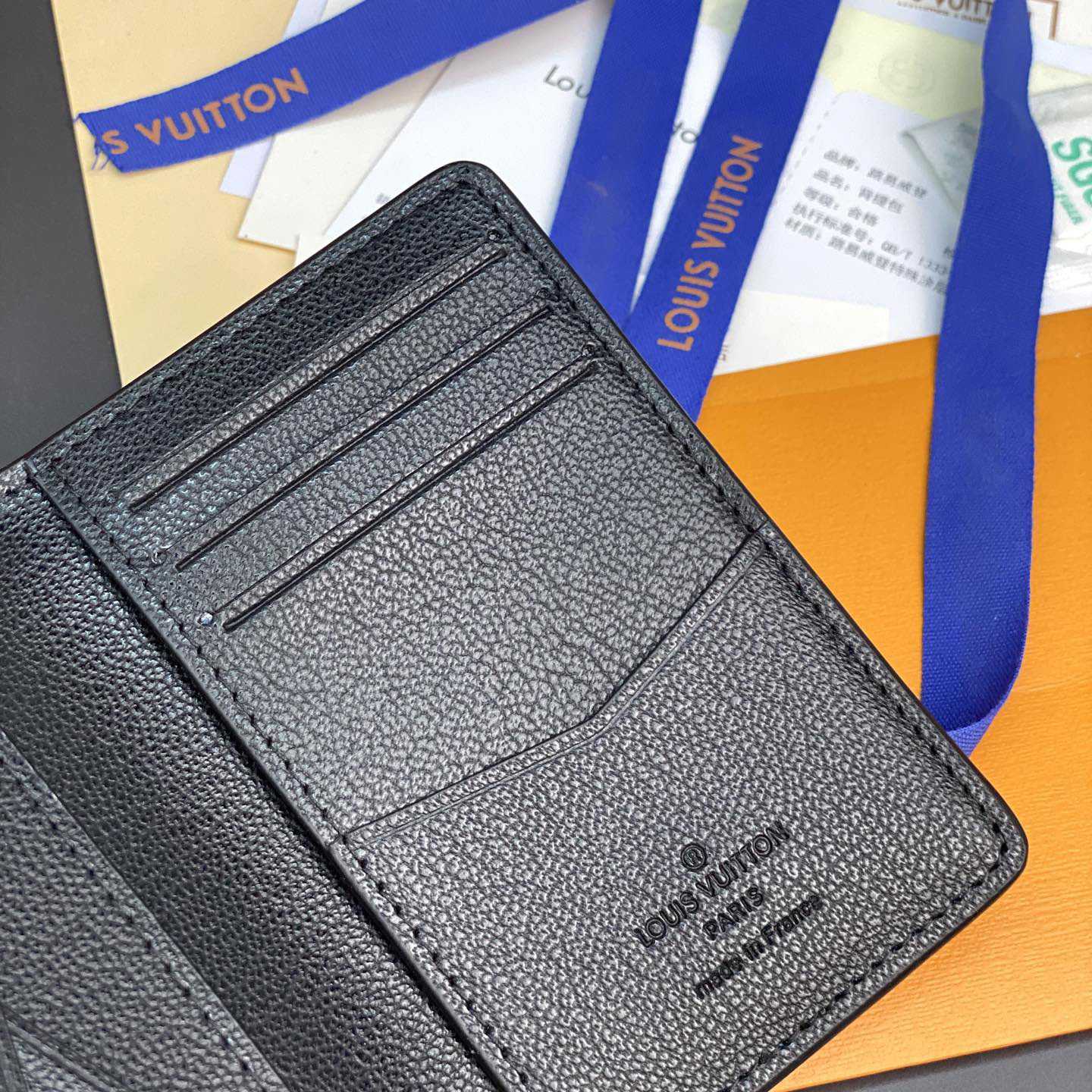 Louis Vuitton Wallet    8 x 11 x 1cm - PerfectKickZ