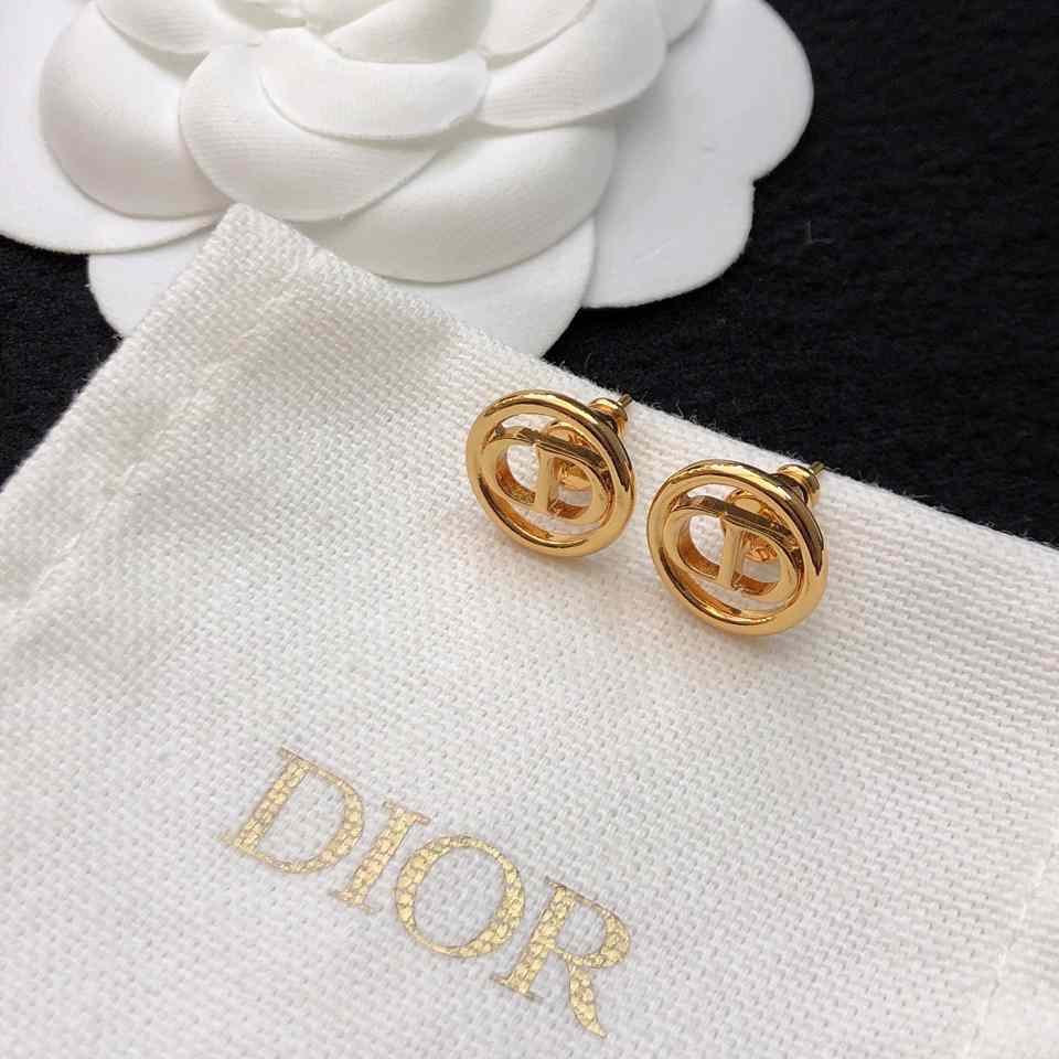 Dior 30 Montaigne Stud Earrings - PerfectKickZ