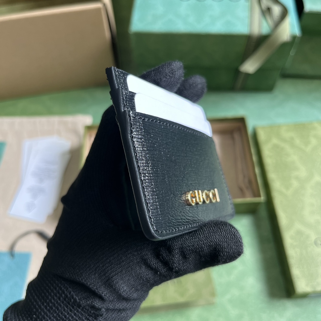 Gucci Card Case With Gucci Script - 