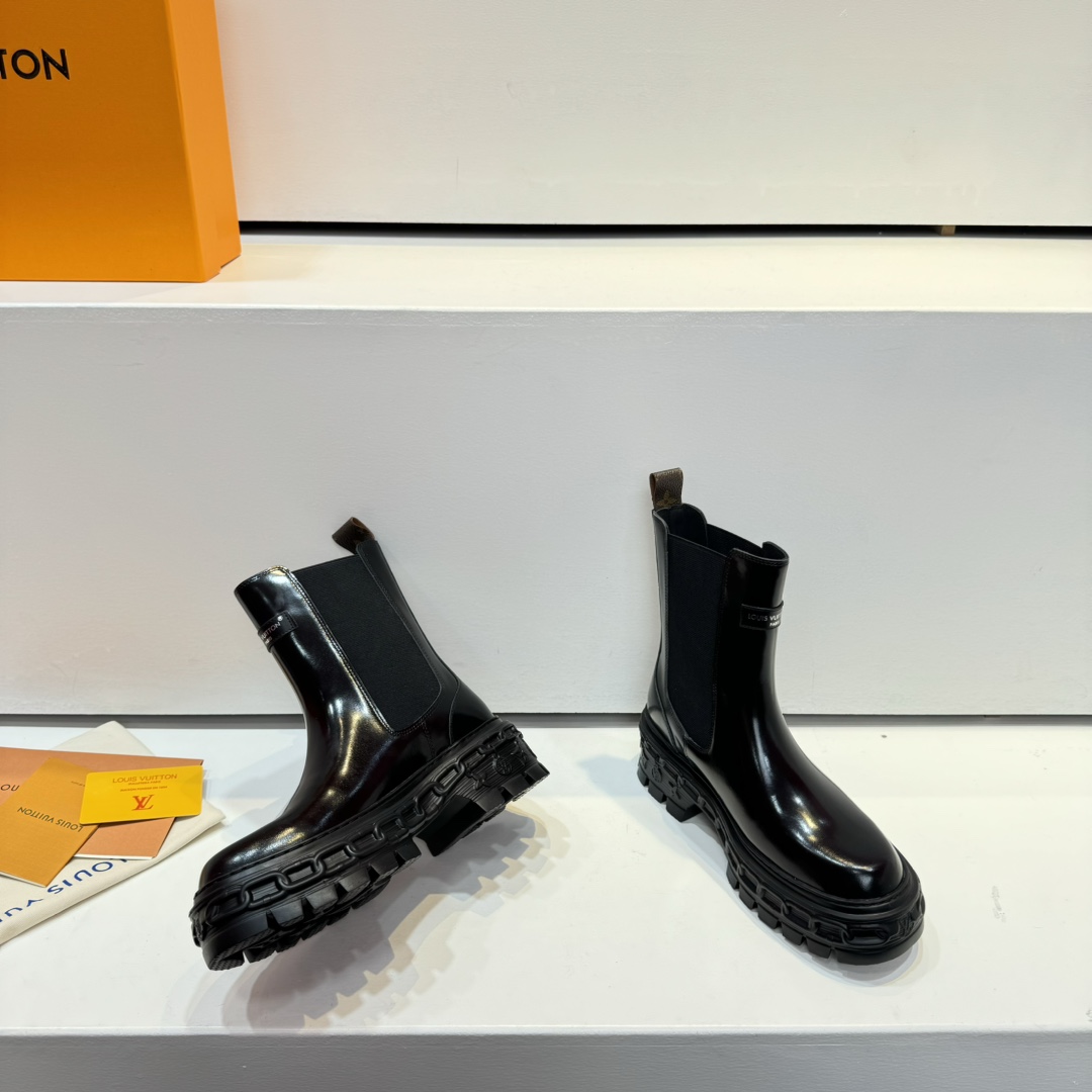 Louis Vuitton LV Record Chelsea Boot - PerfectKickZ