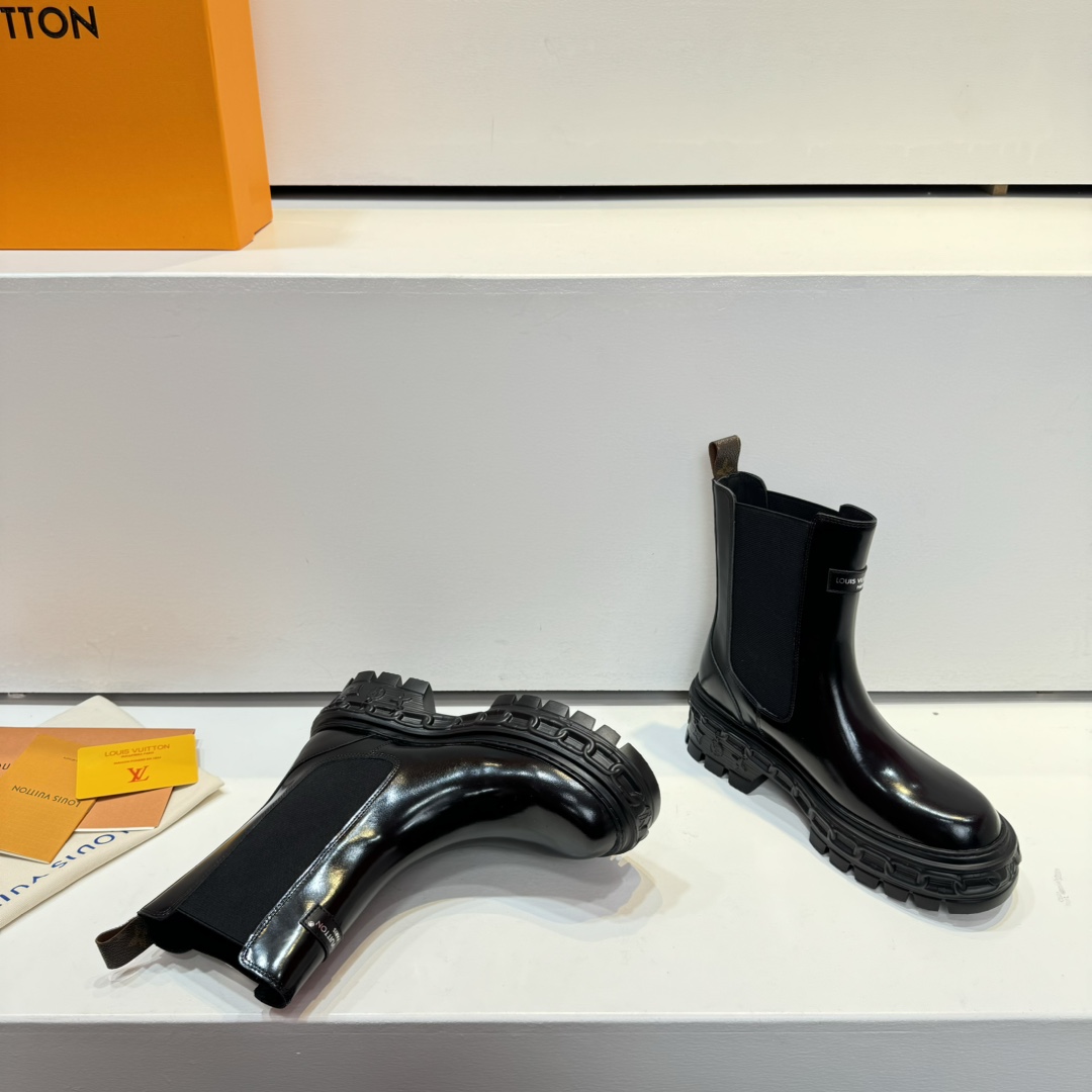 Louis Vuitton LV Record Chelsea Boot - PerfectKickZ