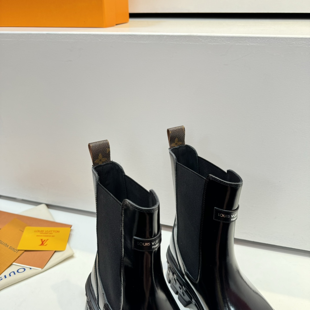 Louis Vuitton LV Record Chelsea Boot - PerfectKickZ