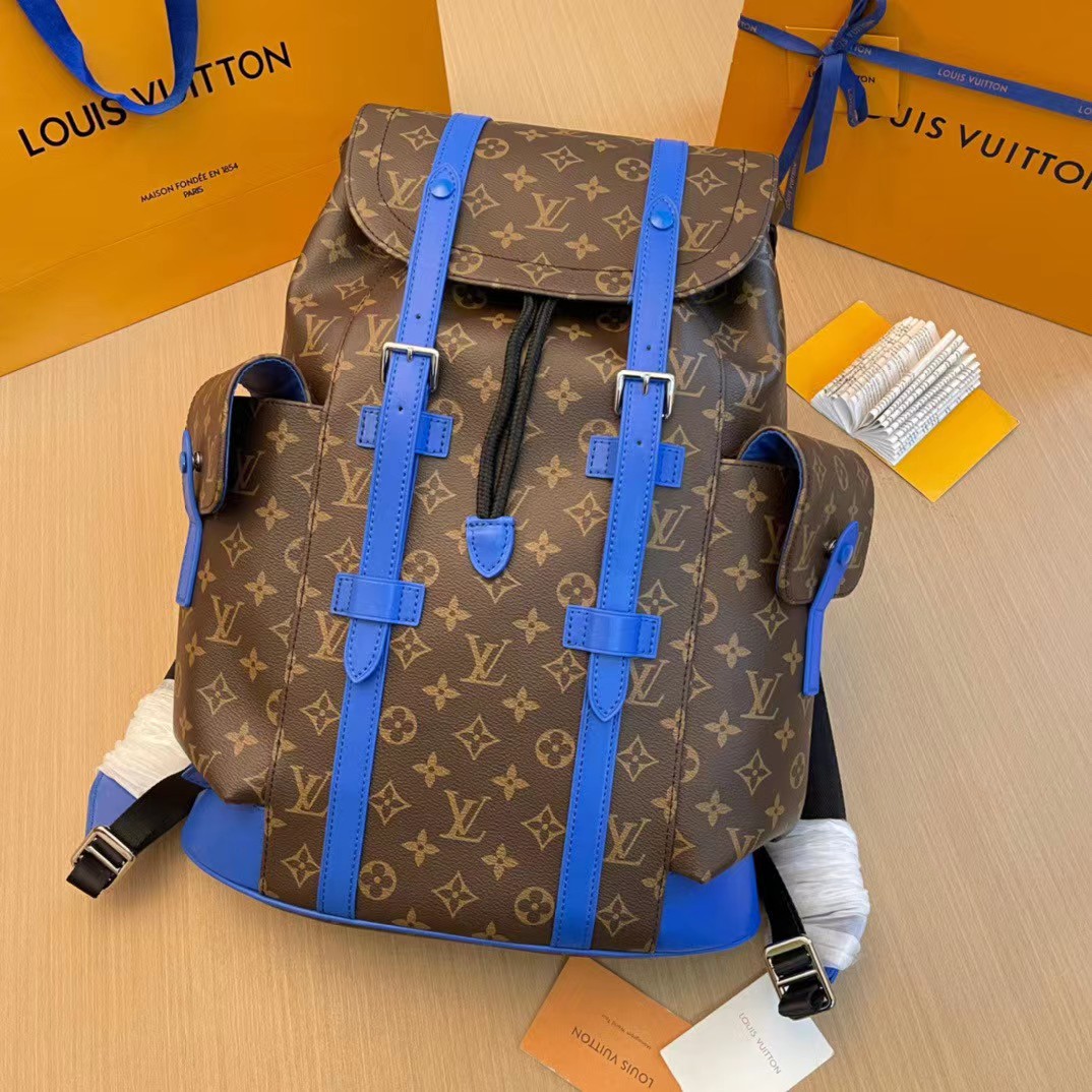 Louis Vuitton Christopher MM    M46813 - PerfectKickZ