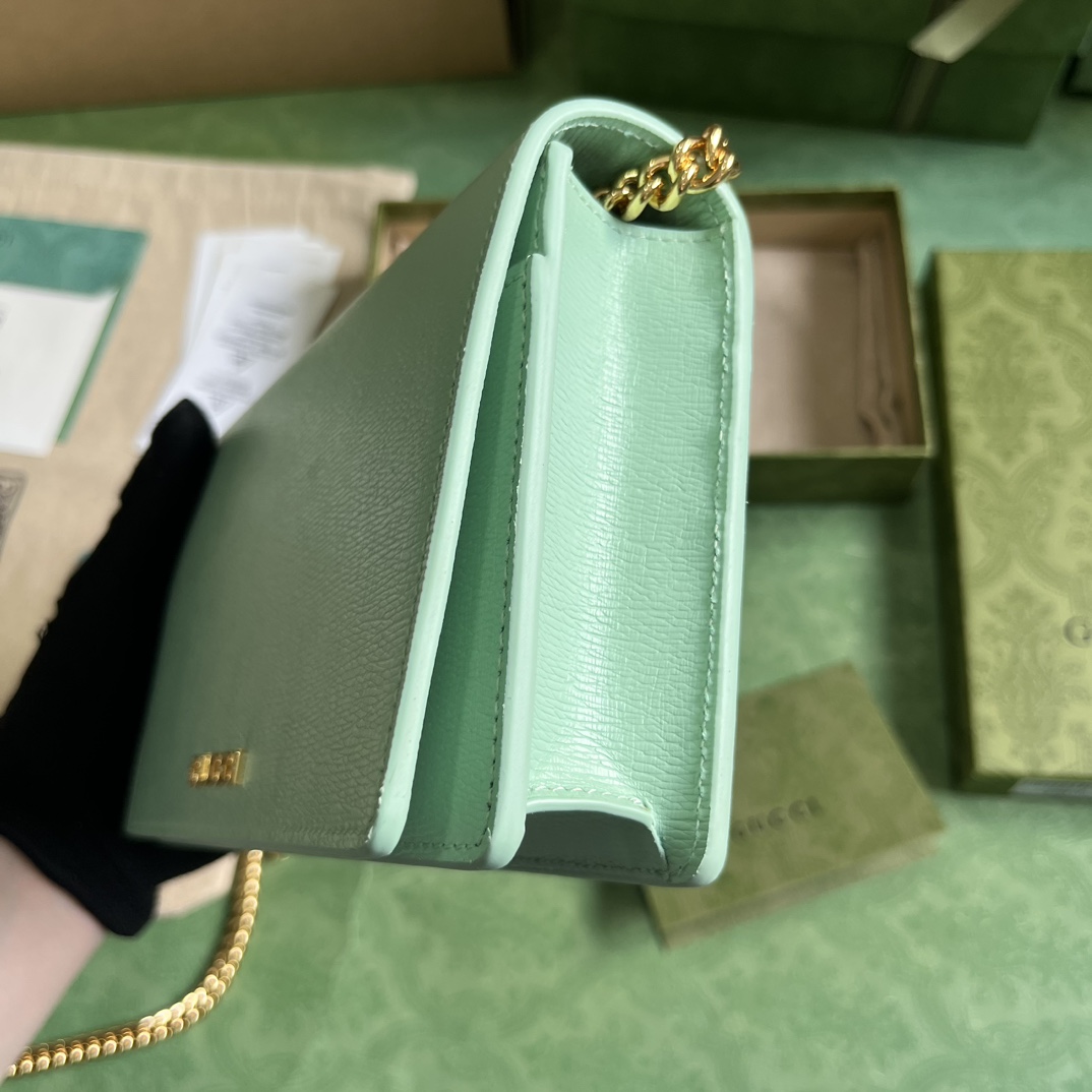 Gucci Chain Wallet With Gucci Script (12.5x 20x 4cm) - PerfectKickZ