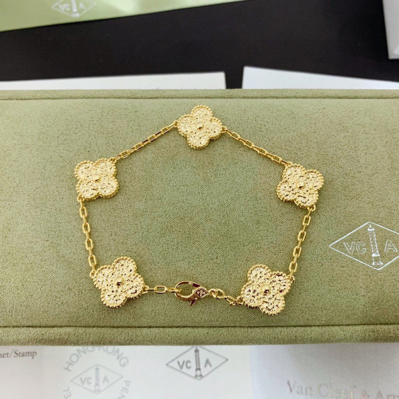 Van Cleef & Arpels Vintage Alhambra Bracelet - PerfectKickZ