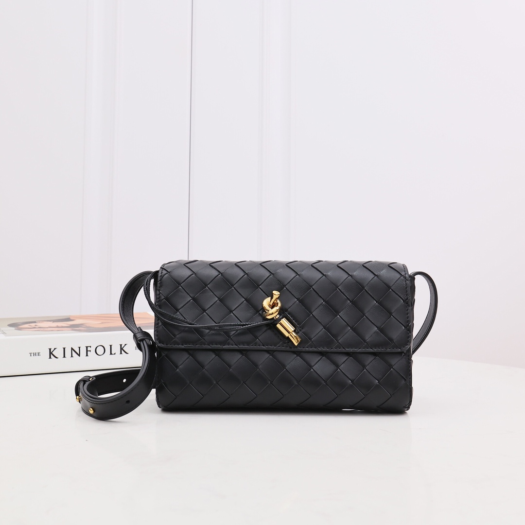 Bottega Veneta Mini Andiamo Cross-Body Bag - PerfectKickZ