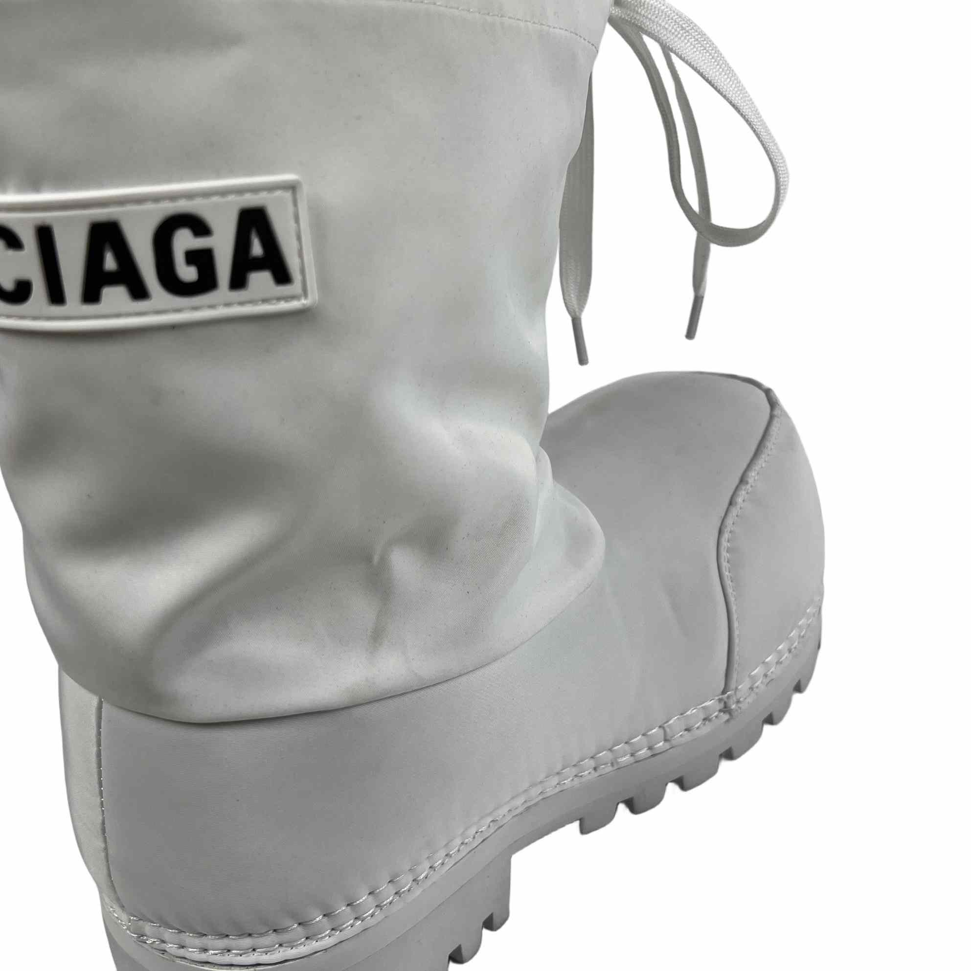 Balenciaga Alaska Low Boot In White Nylon - PerfectKickZ