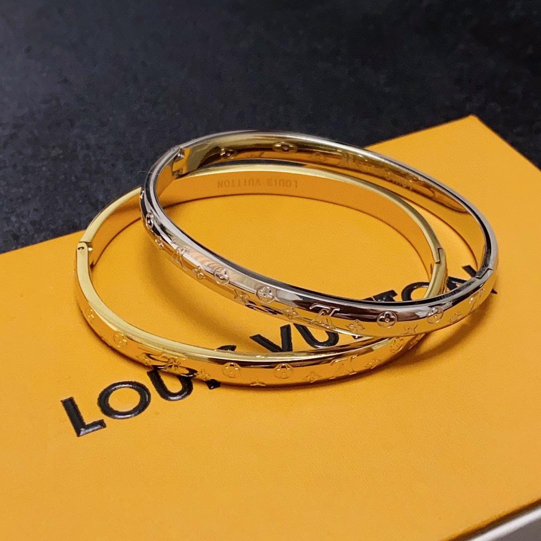 Louis Vuitto Nanogram Bracelet  M1029 - PerfectKickZ