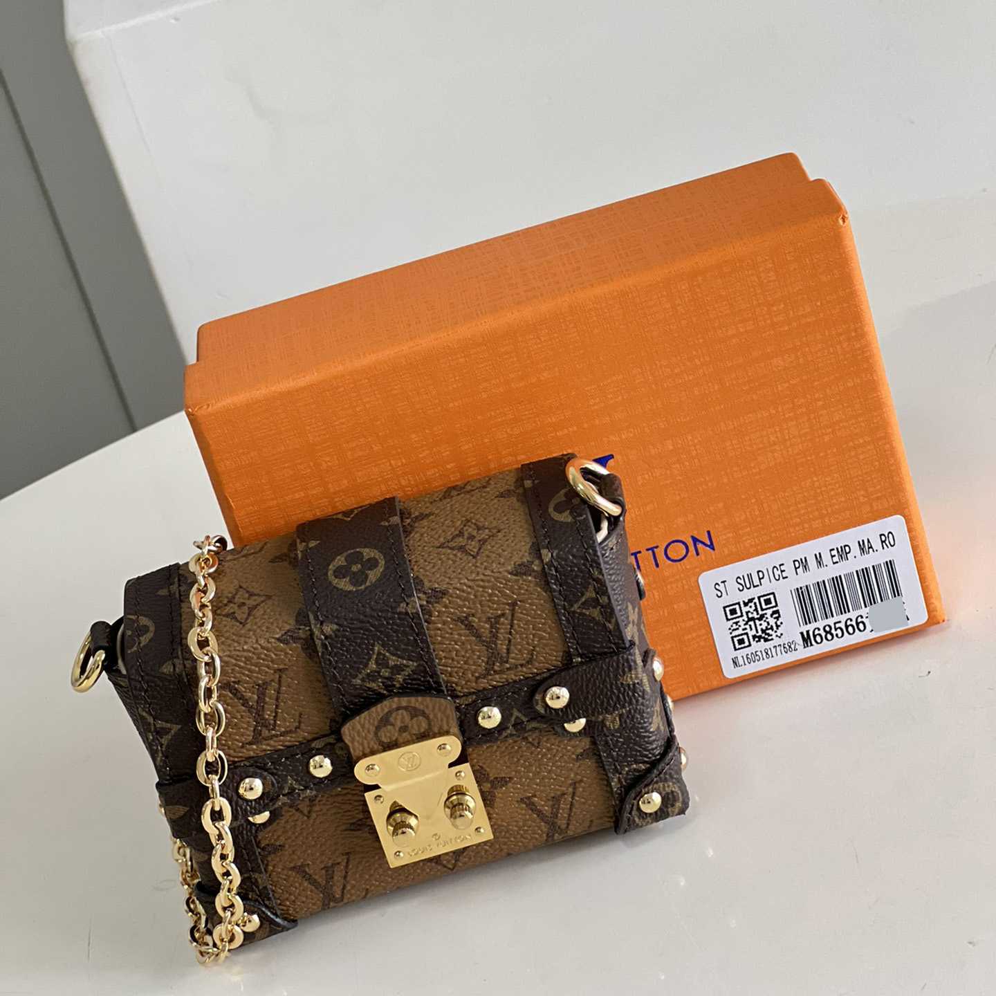 Louis Vuitton Essential Trunk   7.5 x 10.5 x 4cm   M68566 - 