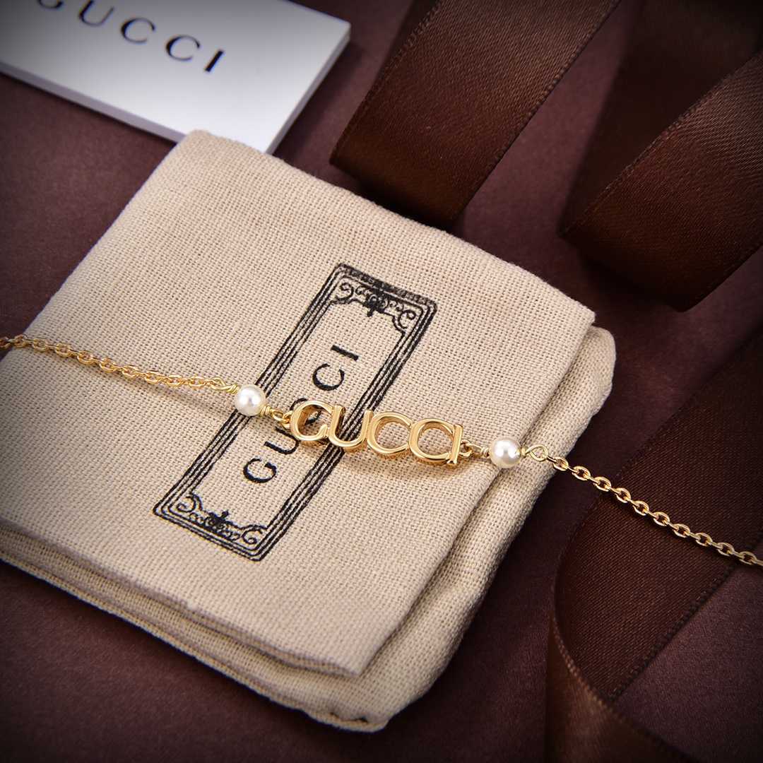 Gucci Letter Single Necklace - PerfectKickZ