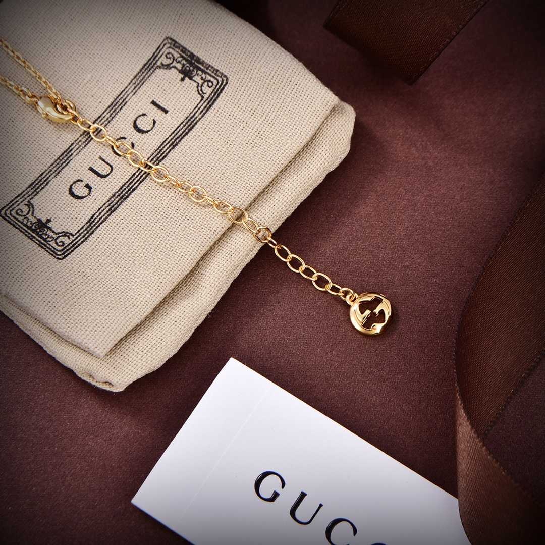 Gucci Letter Single Necklace - PerfectKickZ