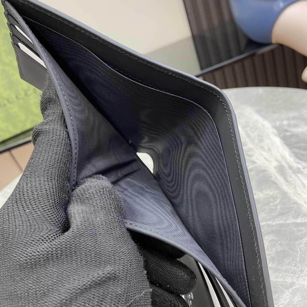 Gucci GG Rubber-effect Bi-fold Wallet - PerfectKickZ