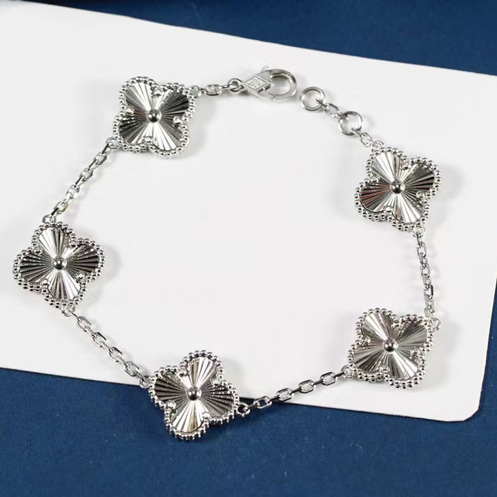 Van Cleef & Arpels Bracelet - PerfectKickZ
