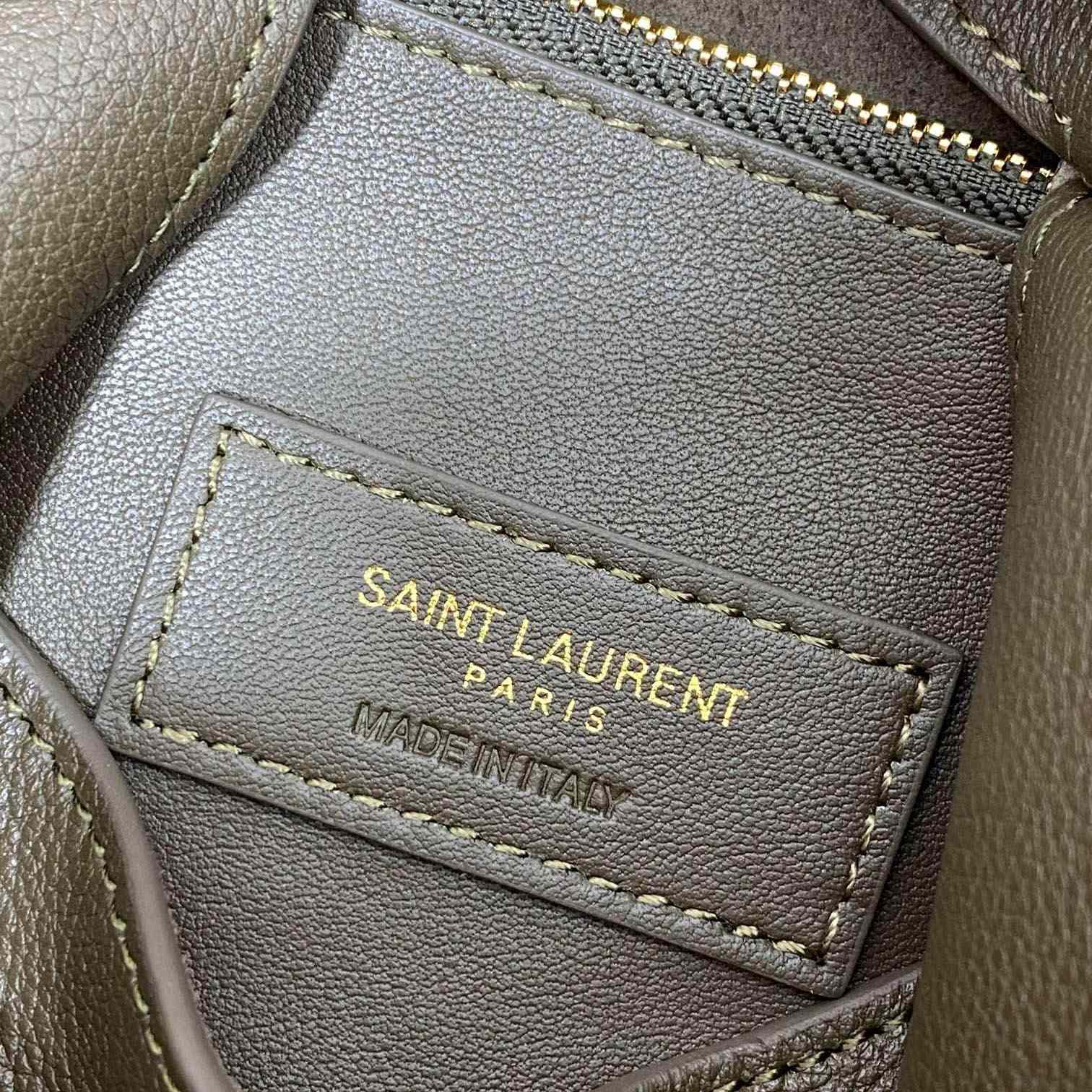 Saint Laurent LE 5 À 7 Supple Small In Grained Leather - 