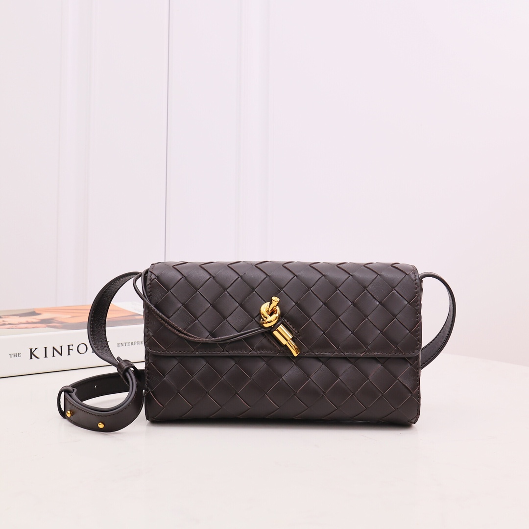 Bottega Veneta Mini Andiamo Cross-Body Bag - PerfectKickZ