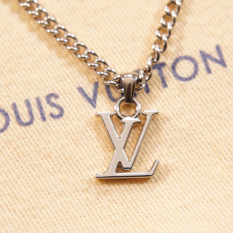 Louis Vuitton LV Liquid Pendant    M01410 - PerfectKickZ