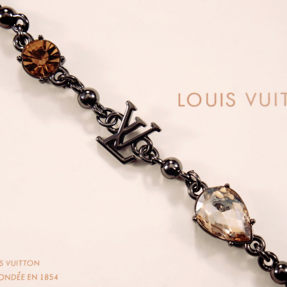 Louis Vuitton LV Light Bracelet   M1204A - PerfectKickZ
