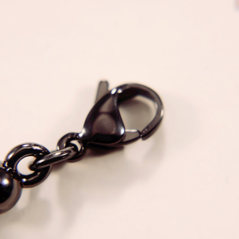 Louis Vuitton LV Light Bracelet   M1204A - PerfectKickZ