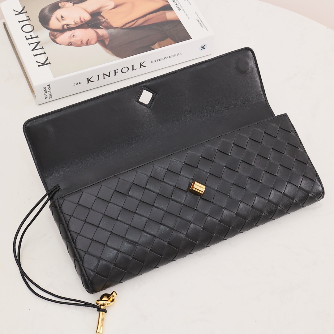 Bottega Veneta Long Clutch Andiamo With Handle - PerfectKickZ