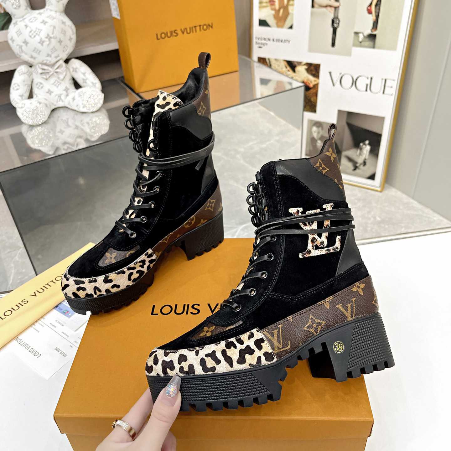 Louis Vuitton Laureate Platform Desert Boot - PerfectKickZ