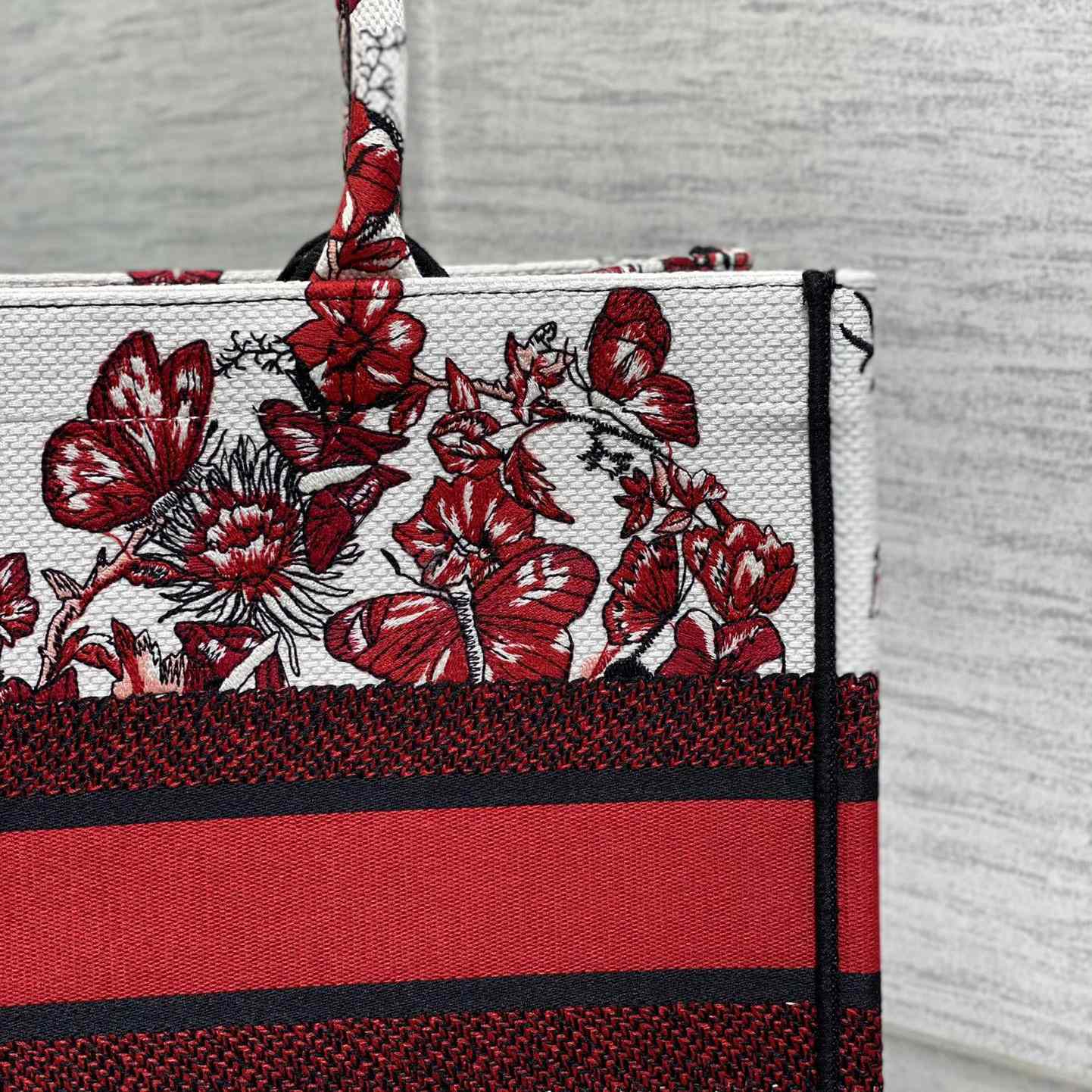 Dior Medium Dior Book Tote - PerfectKickZ