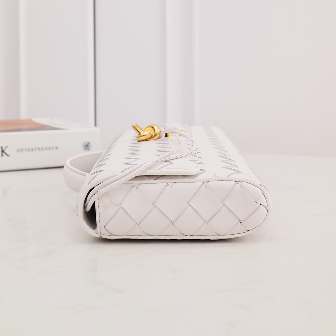 Bottega Veneta Long Clutch Andiamo With Handle - PerfectKickZ