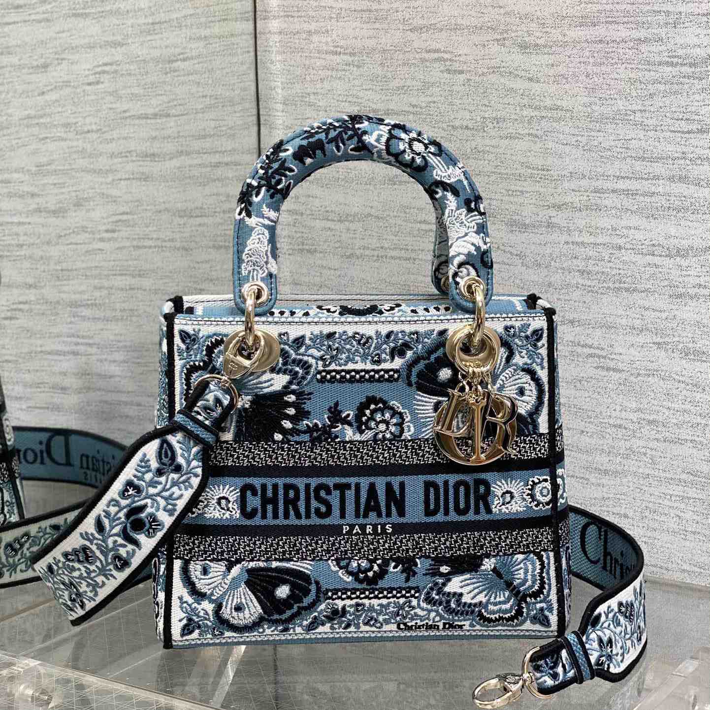 Dior Medium Lady D-Lite Bag - PerfectKickZ
